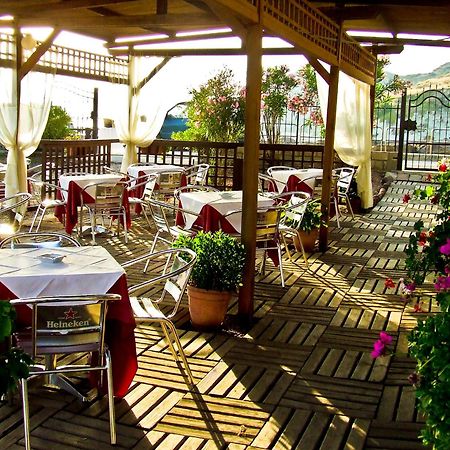 בוסה מרינה Hotel Miramare מראה חיצוני תמונה